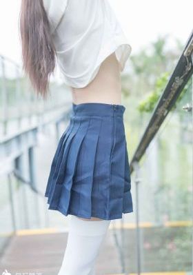 欧美吻戏男女甜蜜接吻_BD英语高清完整版